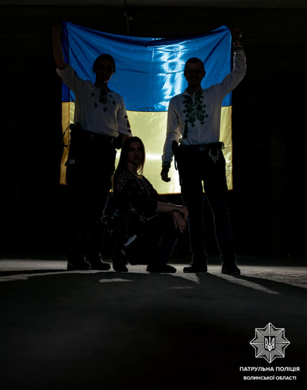 День вишиванки: Волинські патрульні одягнули українські сорочки