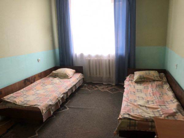 Луцький готель безкоштовно прийняв понад дві тисячі переселенців