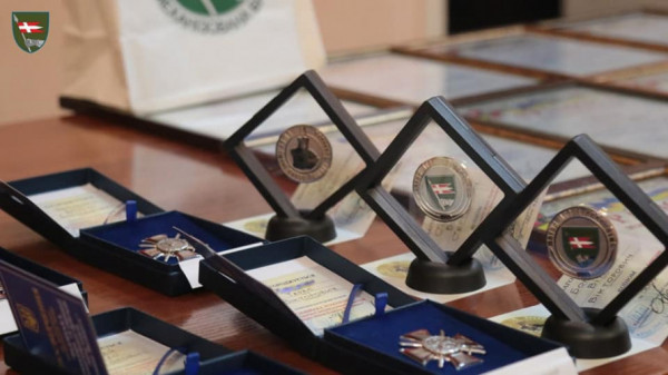 Начальник харківської поліції нагородив бійців волинської бригади