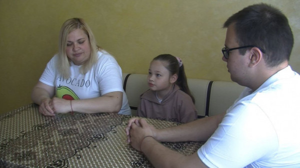 «Хотів допомогти рідним»: 18-річний переселенець у Луцьку знайшов роботу через оголошення на під'їзді
