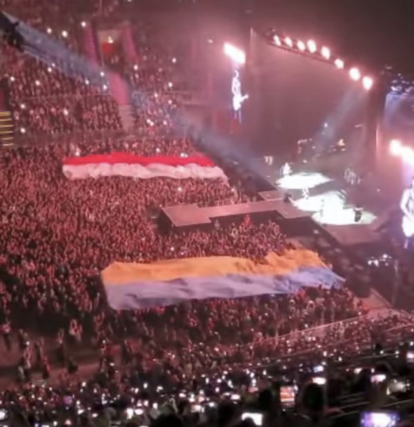 На концерті культового рок-гурту Scorpions у Польщі розгорнули прапор України