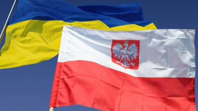 Українці у Польщі отримуватимуть спеціальні електронні посвідки для перетину кордонів у ЄС