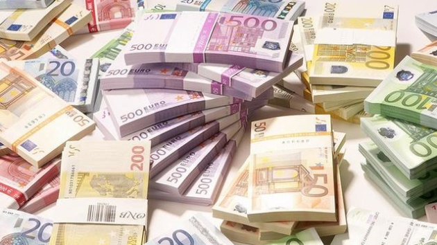 Курс євро обвалився: найнижчий за 20 років