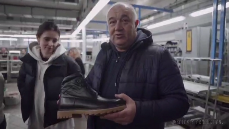 Волинь волонтерить: Взуттєвий бренд IKOS шиє взуття для тероборони та виготовляє теплі устілки