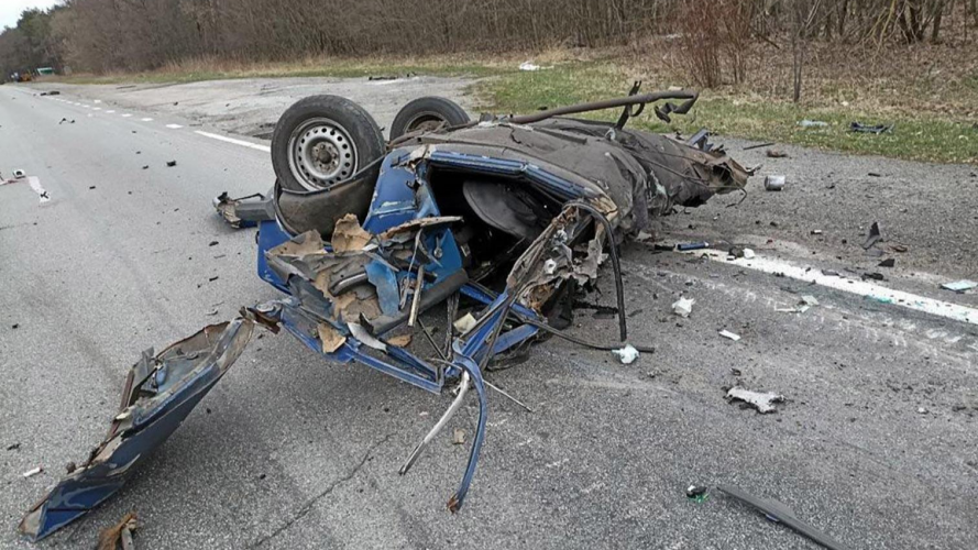 На Сумщині на російській міні підірвалося авто: троє людей загинуло
