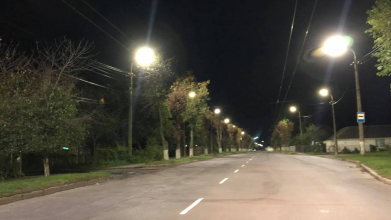 У деяких районах Луцька не вимикають вуличне освітлення вночі. Пояснили причину