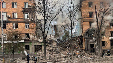 Дві людини загинули, під завалами - ще п'ять: ворожа атака на Запоріжжя