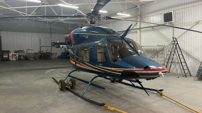 Гелікоптер та літак, якими користувалася родина Медведчука, передали ЗСУ
