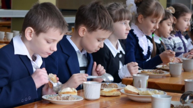 Хто безкоштовно їстиме у луцьких школах: категорії дітей
