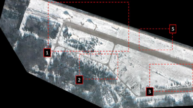 Яку техніку Білорусь стягнула до кордону з Україною: фото з супутника