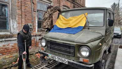 Житель Луцького району віддав свій автомобіль військовим