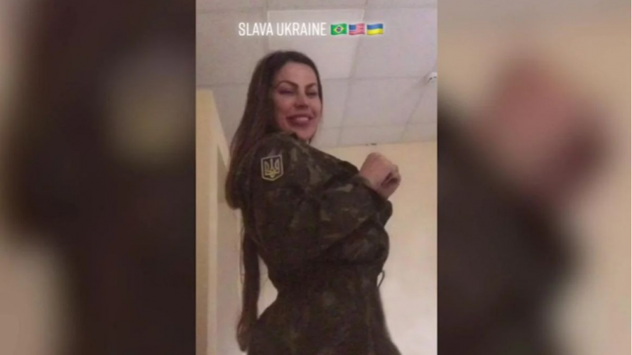 Бразильська модель, яка була снайперкою в Україні, загинула під осбстрілом