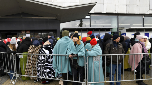 З України вже виїхали майже 5,5 мільйона біженців, - ООН