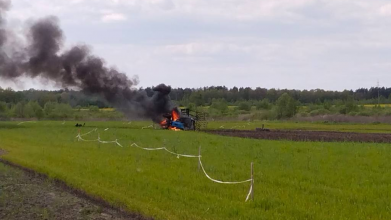 Є загиблий та поранений: на Рівненщині поблизу кордону трактор підірвався на міні