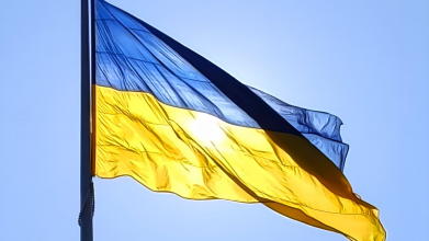 Партизани встановили український прапор на вежі у Криму. Відео