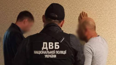 На Волині сім’я аферистів заробляла на діяльності сервісних центрів МВС України
