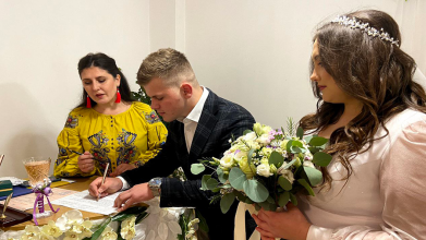 Познайомилися на службі у Луцьку: одружилася пара військових