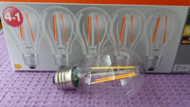 В українських селах стартував обмін старих лампочок на LED: як це зробити