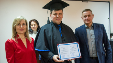 Голова Луцької райради отримав диплом магістра