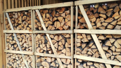 Яка ціна дров на Волині та чи вигідно ними отоплювати будинок