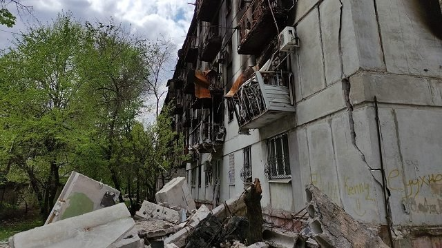 Місто просто знищуюють: росіяни атакують Сєвєродонецьк