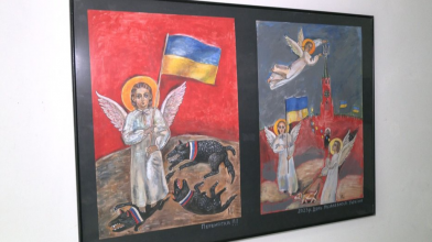 Тризуб над Кремлем і воїни-котики: у Луцьку презентували виставку на воєнну тематику