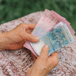 Українці отримуватимуть другу пенсію: що про це відомо