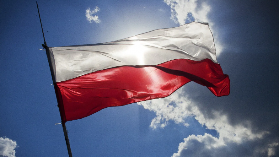 Польща заборонить в'їзд до країни вантажівкам з Росії та Білорусі