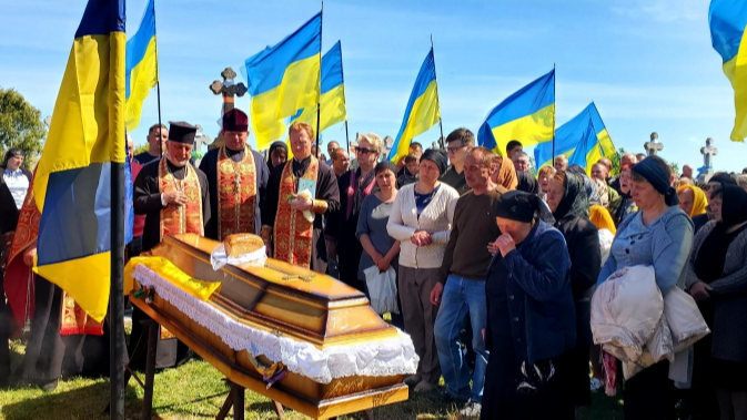 Волинська громада провела в останню дорогу загиблого Героя Віталія Дідика