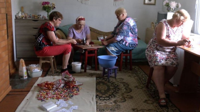 Четверо пенсіонерок з Волині створили волонтерський батальйон «Горішок»