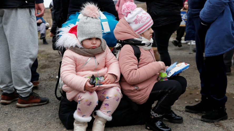 Польща припиняє виплату допомоги українським біженцям